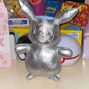 Silver pikachu large and cute